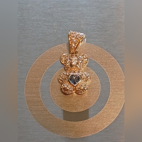 14K gold teddy bear pendant